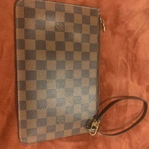 Louis Vuitton Neverfull Wrislet Bag
